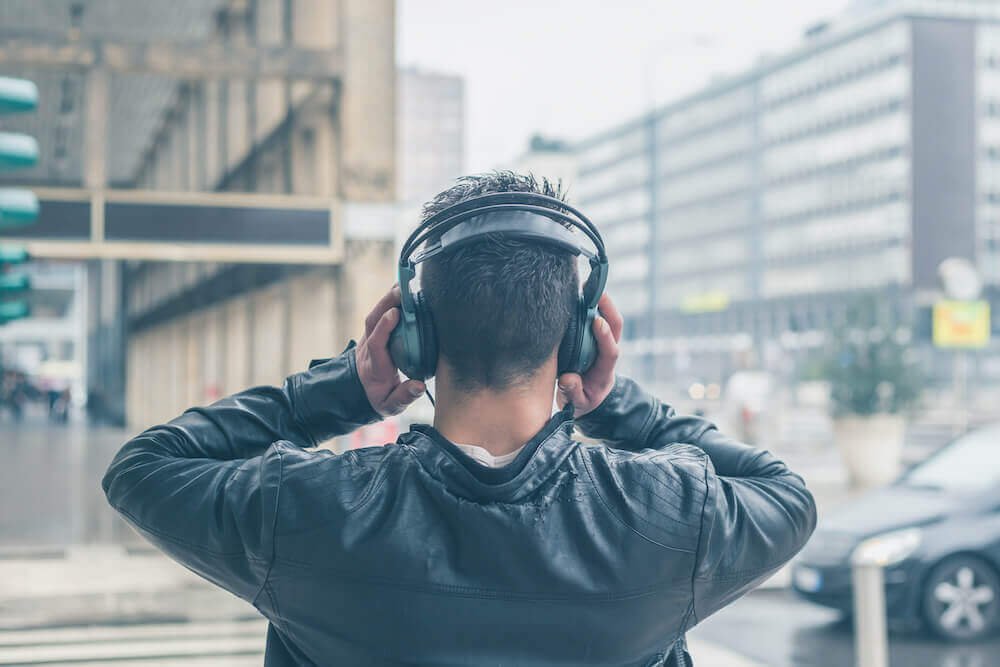 5 Best Sobriety Podcasts You Should Listen to in 2023